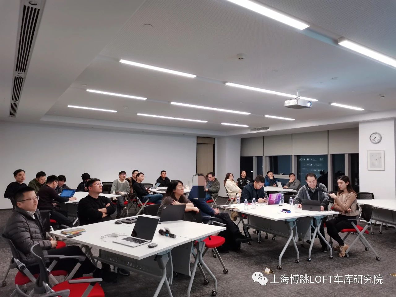 海口杭州LOFT车库专题会